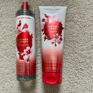 Bath & Body Works Japanese Cherry Blossom Duo - Red & White
